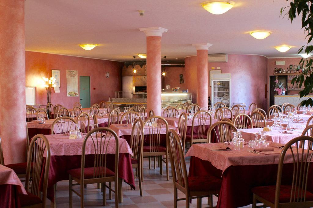 Hotel Monumento Certosa di Pavia Zewnętrze zdjęcie
